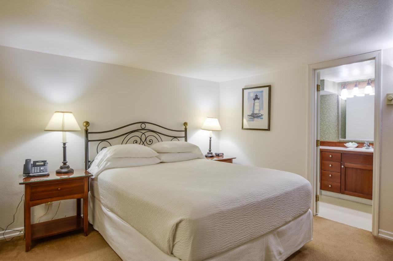 Hotel The Waves 3*