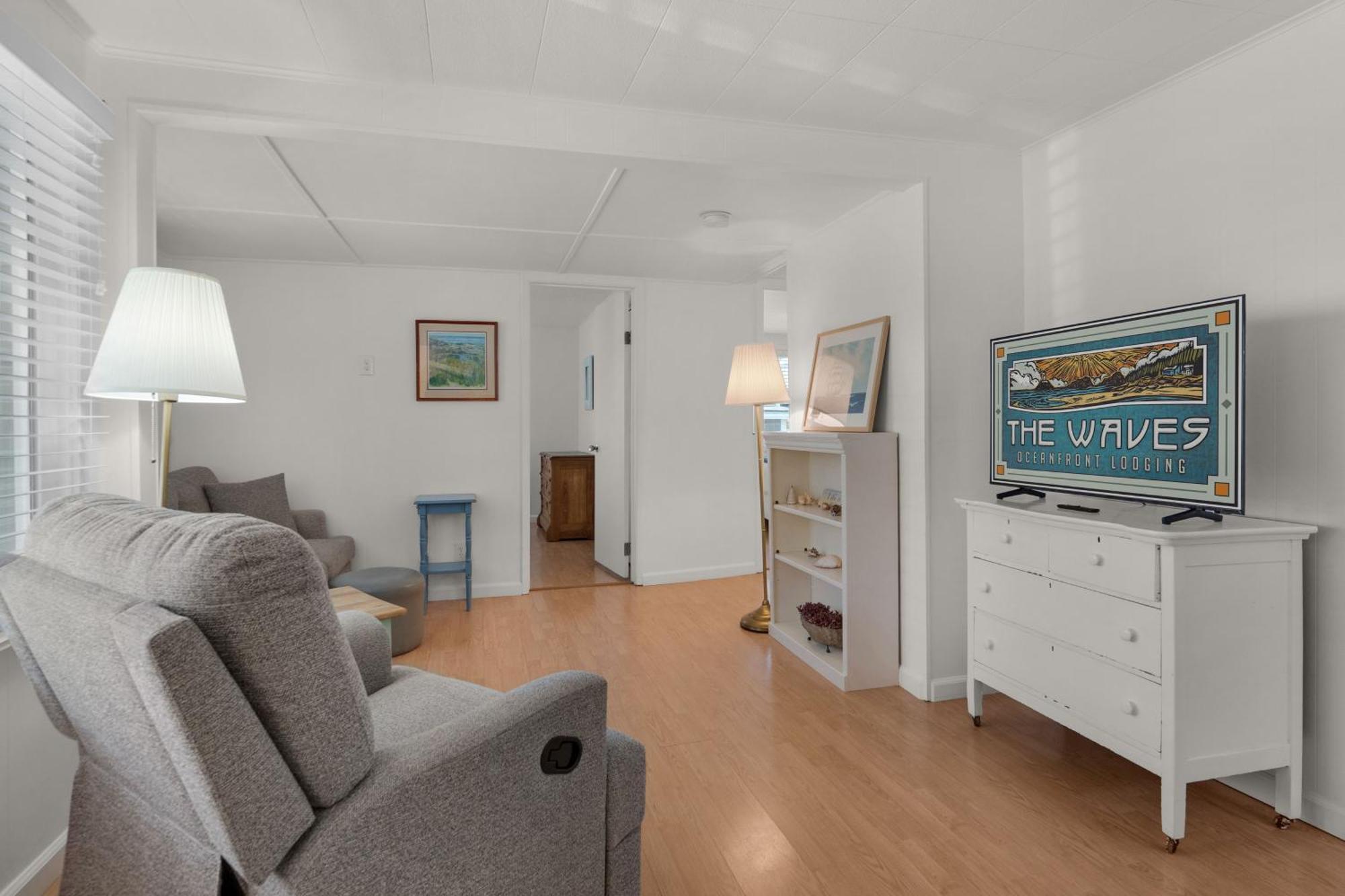 The Waves Hotel 3*